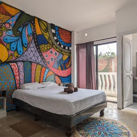 ホテル Garden House Puerto López エクステリア 写真
