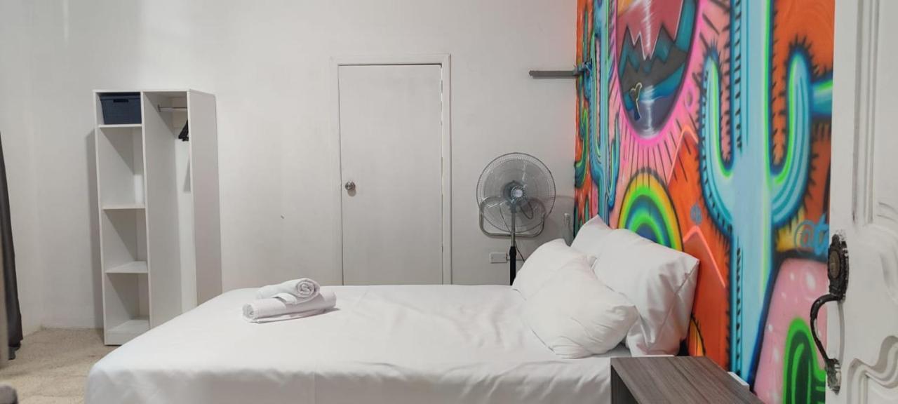 ホテル Garden House Puerto López エクステリア 写真