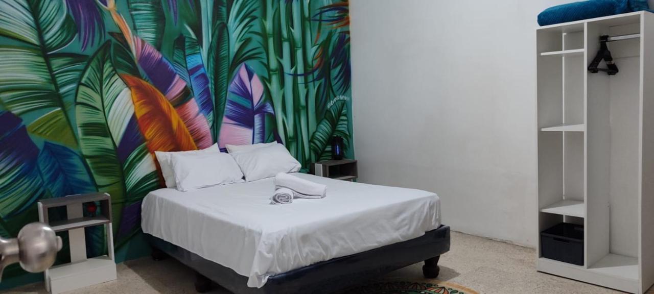 ホテル Garden House Puerto López エクステリア 写真