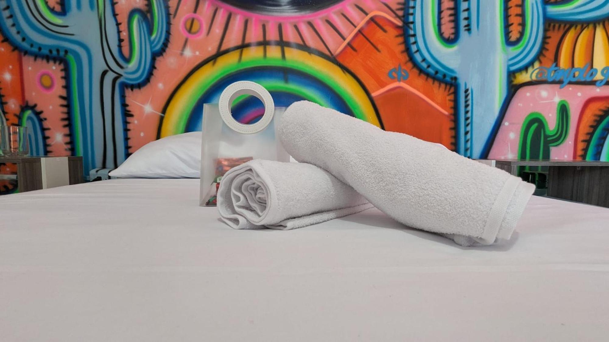 ホテル Garden House Puerto López エクステリア 写真