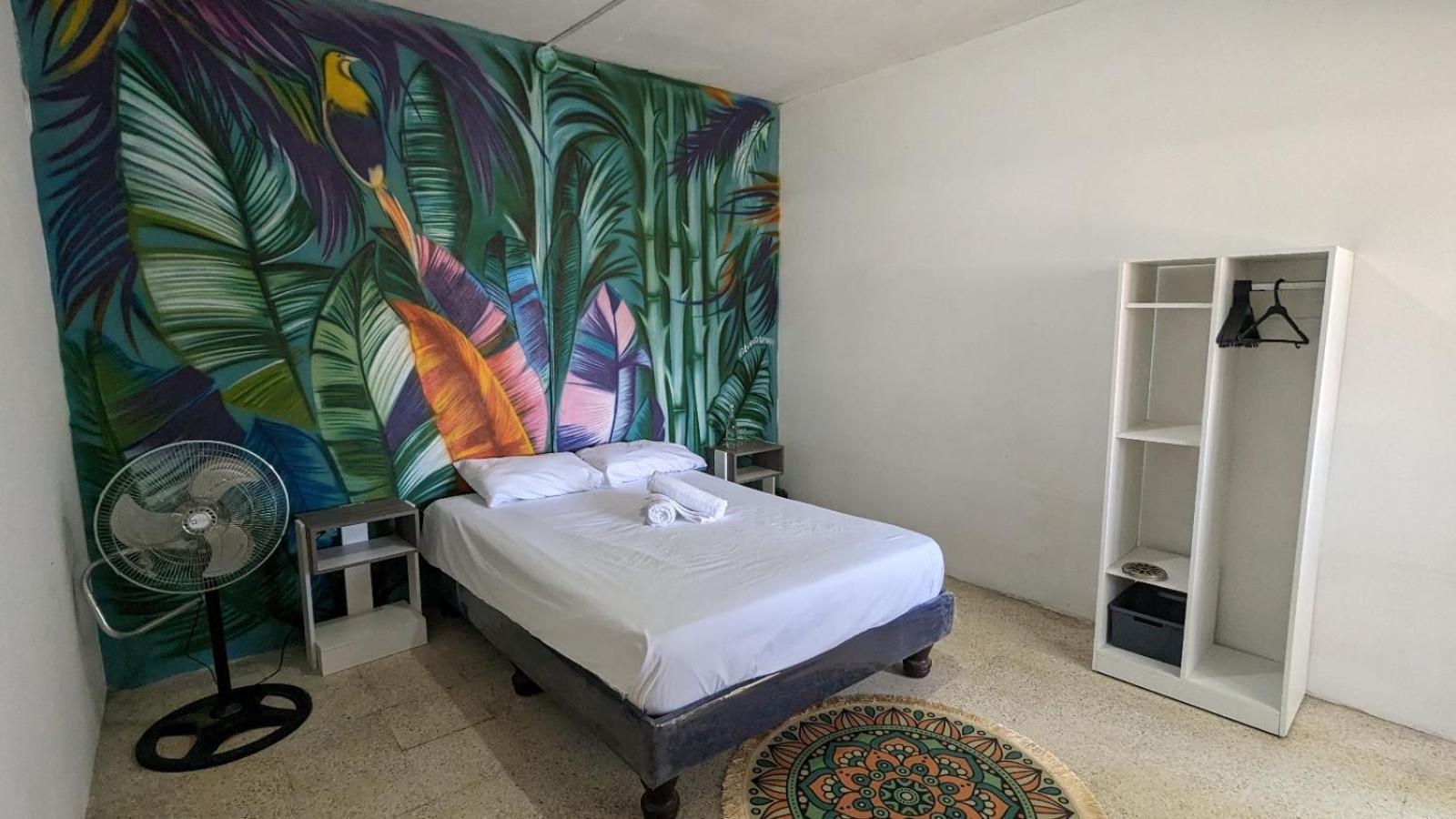 ホテル Garden House Puerto López エクステリア 写真
